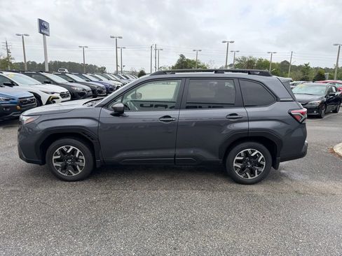 Used 2025 Subaru Forester Premium w/ Protection Package AWD/4WD image 12