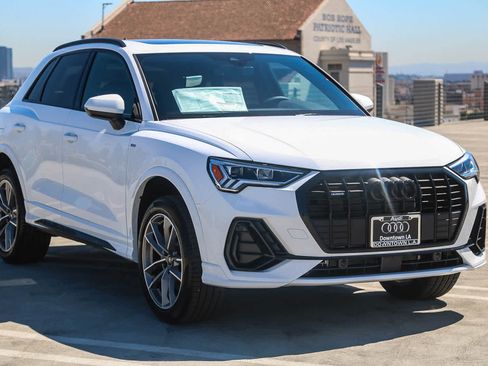 New 2025 Audi Q3 2.0T Premium image 3