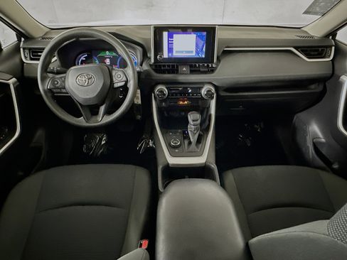 Used 2024 Toyota RAV4 LE AWD/4WD image 26