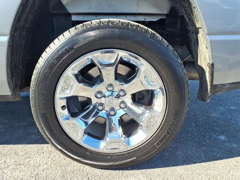 Used 2019 RAM 1500 Big Horn image 16