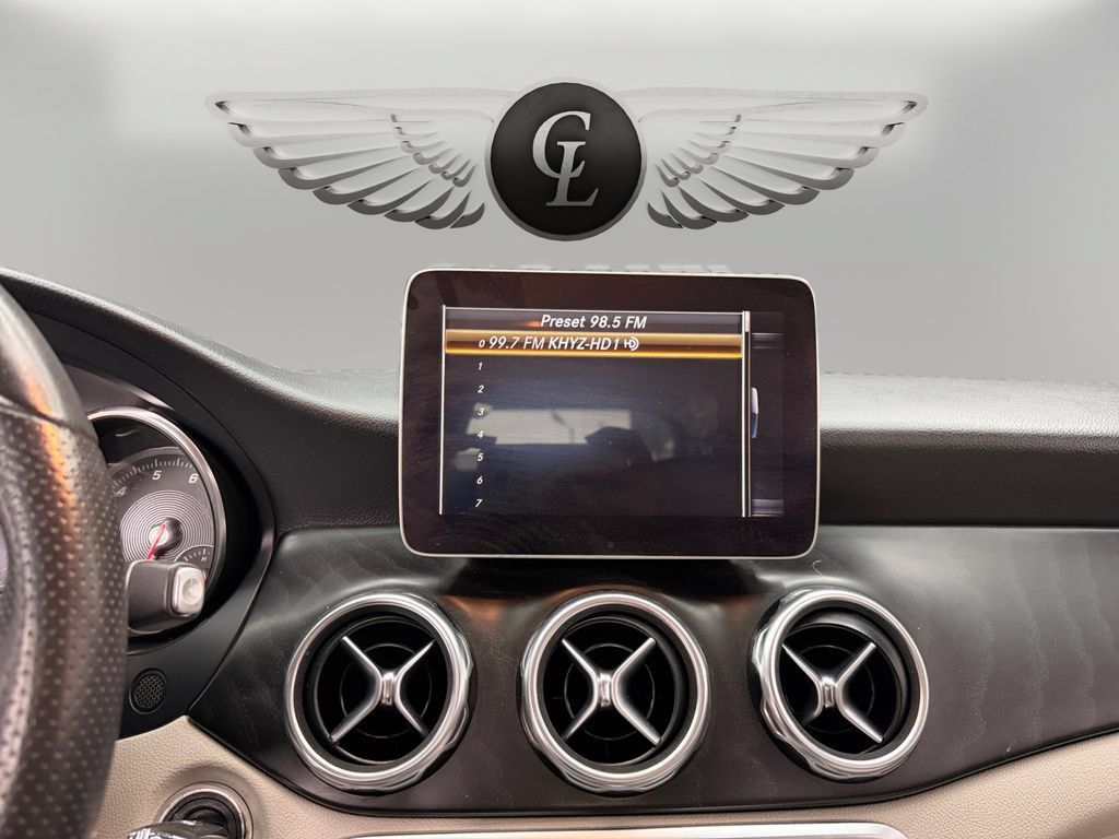 Used 2019 Mercedes-Benz GLA 250 w/ Premium Package image 25