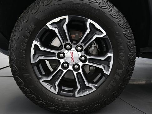 Used 2024 GMC Canyon AT4 w/ Canyon Safety Plus Package image 34
