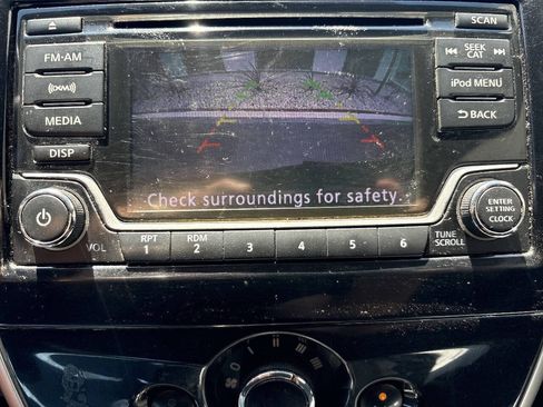 Used 2018 Nissan Versa Note SV FWD image 6