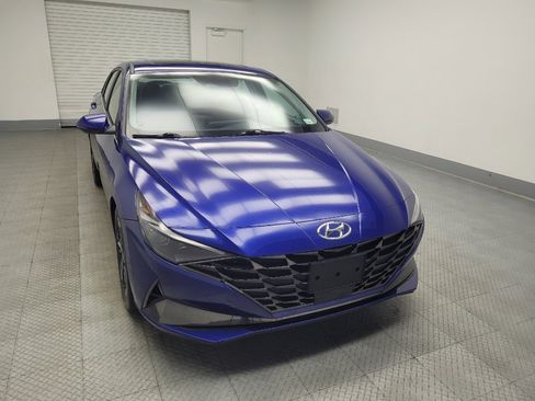 Used 2023 Hyundai Elantra Limited image 14