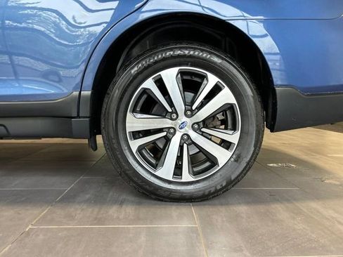Used 2019 Subaru Outback 2.5i Limited AWD/4WD image 39