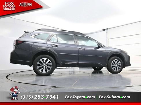Used 2024 Subaru Outback AWD/4WD image 22