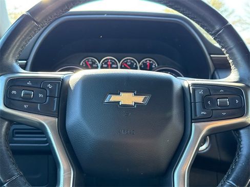 Used 2021 Chevrolet Suburban LT image 29