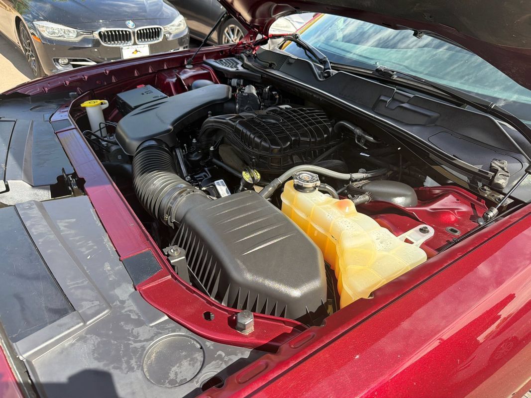 Used 2017 Dodge Challenger SXT Plus RWD image 27