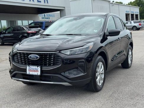 Used 2024 Ford Escape Active w/ Tech Pack #1 AWD/4WD image 8