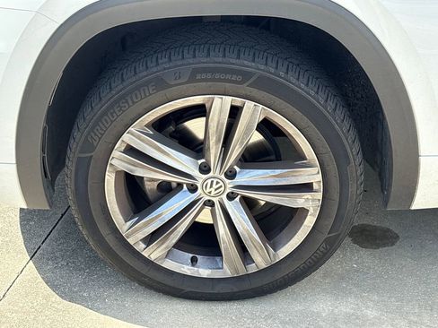 Used 2019 Volkswagen Atlas SEL R-Line FWD image 11