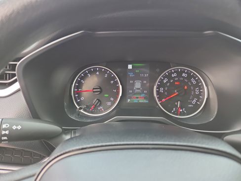 Used 2022 Toyota RAV4 LE image 24