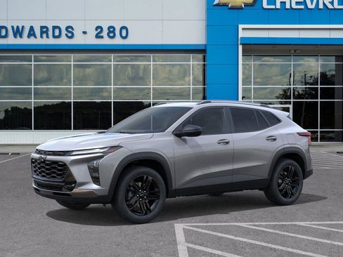 New 2026 Chevrolet Trax ACTIV w/ Sunroof Package image 2