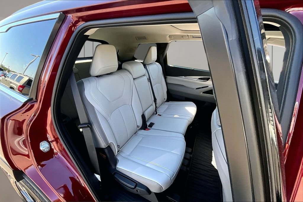 Used 2026 INFINITI QX60 Luxe w/ Cargo Package FWD image 29