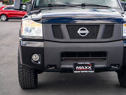 Used 2011 Nissan Titan PRO-4X w/ Pro-4x Technology Pkg AWD/4WD image 5
