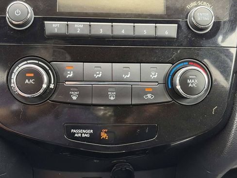 Used 2017 Nissan Rogue S w/ S Family Package FWD image 37