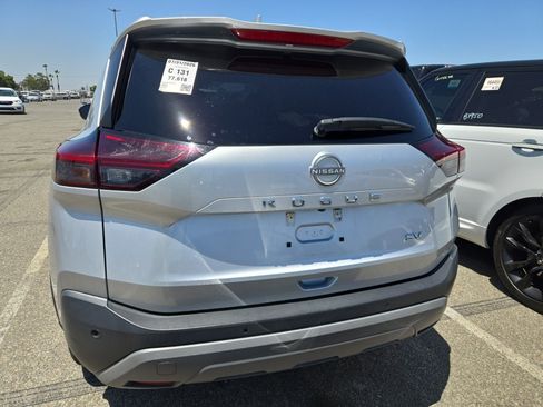 Used 2023 Nissan Rogue SV FWD image 4