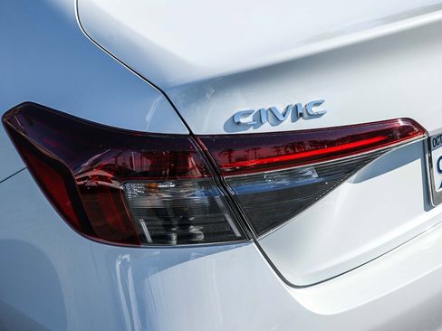 Used 2025 Honda Civic LX image 8