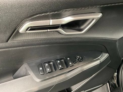 Used 2025 Kia Sportage LX AWD/4WD image 29