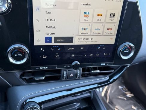 Certified 2025 Lexus NX 250 FWD w/ Accessory Package (2T) image 23