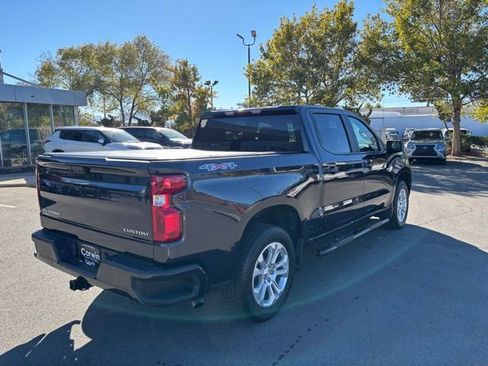 Used 2022 Chevrolet Silverado 1500 Custom image 9