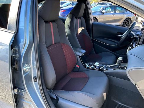 Used 2023 Toyota Corolla SE image 9