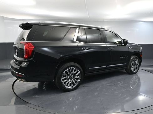 Used 2024 GMC Yukon Denali Ultimate AWD/4WD image 6