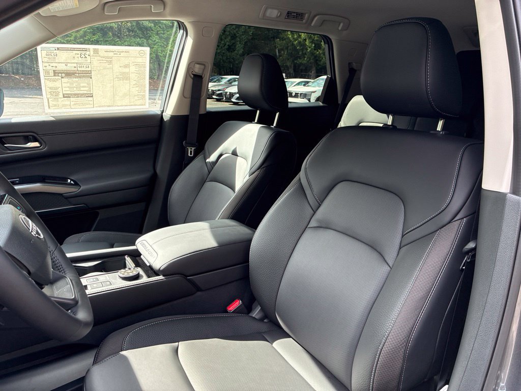 New 2026 Nissan Pathfinder SL AWD/4WD image 16