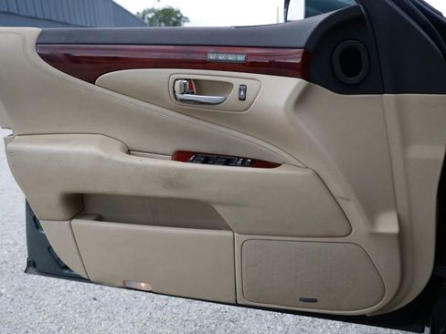 Used 2008 Lexus LS 460 RWD image 38