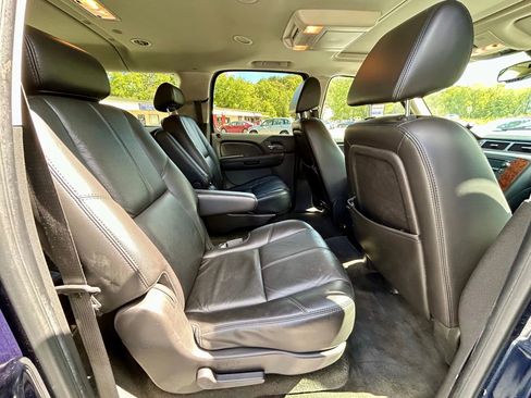 Used 2007 Chevrolet Suburban LT w/ LT Preferred Equipment Group image 17