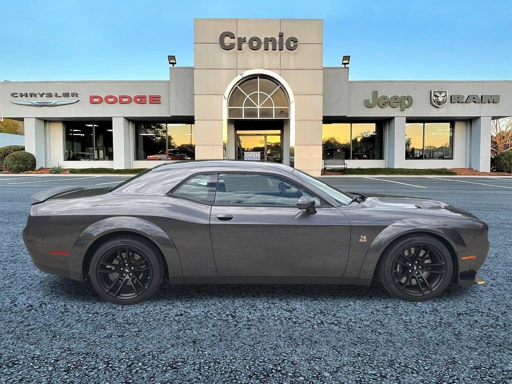 Used 2023 Dodge Challenger R/T Scat Pack RWD image 2