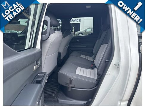 Used 2024 Toyota Tacoma TRD Off-Road w/ TRD Off Road Upgrade Package AWD/4WD image 19