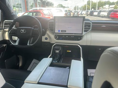 Used 2022 Toyota Tundra Capstone AWD/4WD image 12