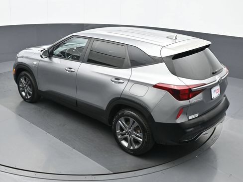Used 2021 Kia Seltos LX AWD/4WD image 19