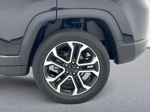 Used 2022 Jeep Compass Limited AWD/4WD image 11