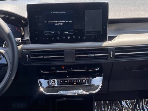 Certified 2023 Lincoln Corsair FWD image 16