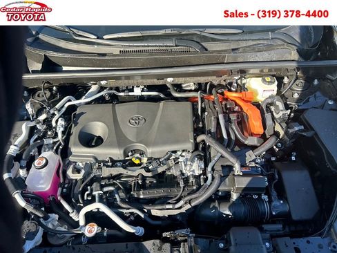 New 2025 Toyota RAV4 SE image 21