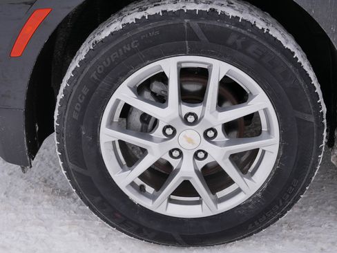 Used 2024 Chevrolet Equinox LT w/ LPO, Floor Liner Package image 15