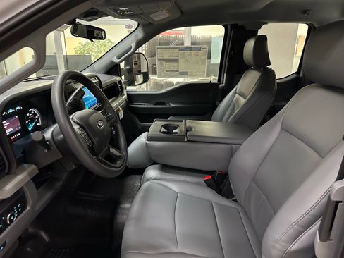New 2026 Ford F250 XL w/ XL Chrome Package RWD image 17