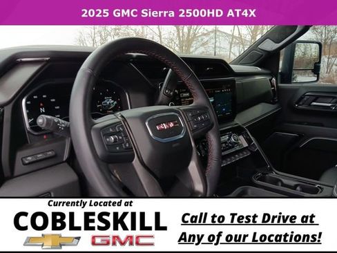 Used 2025 GMC Sierra 2500 AT4X w/ AT4X AEV Edition image 21