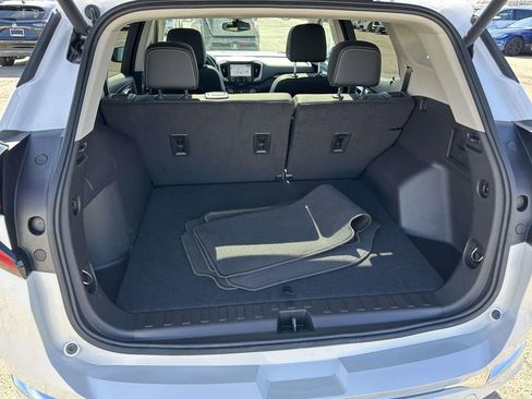 Used 2024 GMC Terrain Denali w/ Denali Premium Package image 12