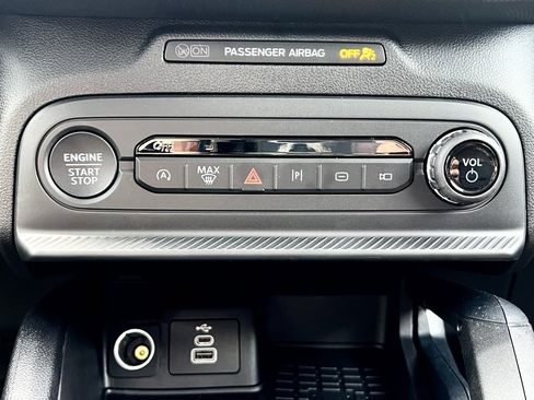 New 2025 Ford Bronco Sport Outer Banks w/ Sasquatch Outer Banks Package image 31