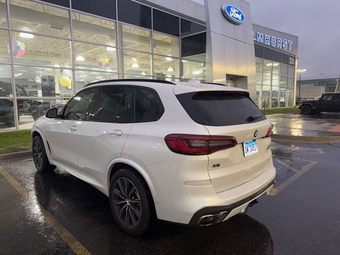 Used 2020 BMW X5 M50i image 2