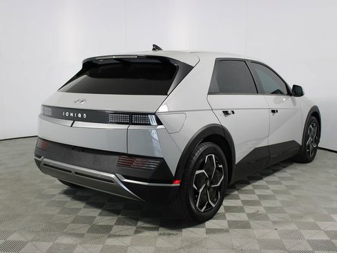 Used 2024 Hyundai Ioniq 5 SEL image 31