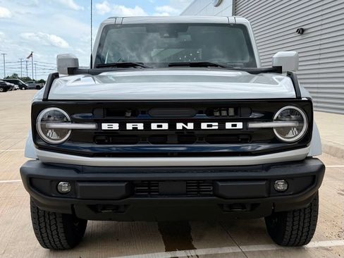New 2026 Ford Bronco Outer Banks AWD/4WD image 4