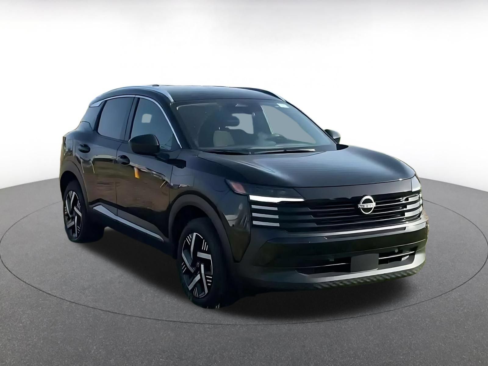 Used 2026 Nissan Kicks SV w/ Cold Weather Package FWD image 3