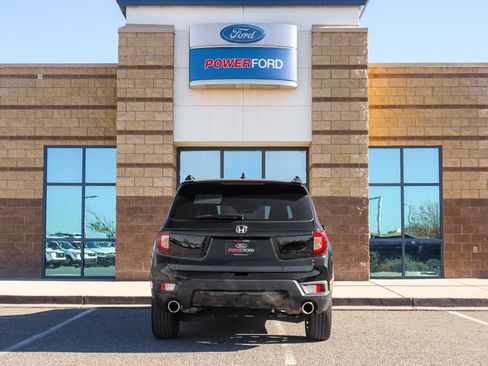 Used 2024 Honda Passport Black Edition image 7