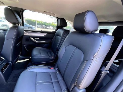 Certified 2024 MAZDA CX-90 3.3 Turbo w/ Preferred Plus AWD/4WD image 15