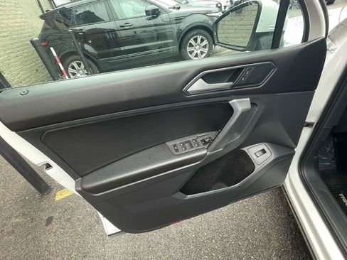 Used 2018 Volkswagen Tiguan SEL image 10