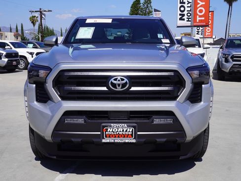 Certified 2025 Toyota Tacoma SR5 AWD/4WD image 3