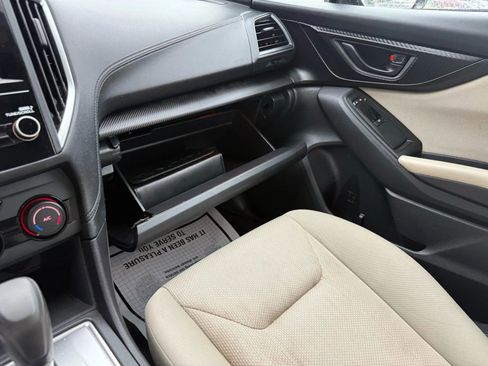 Used 2018 Subaru Impreza 2.0i Premium image 8